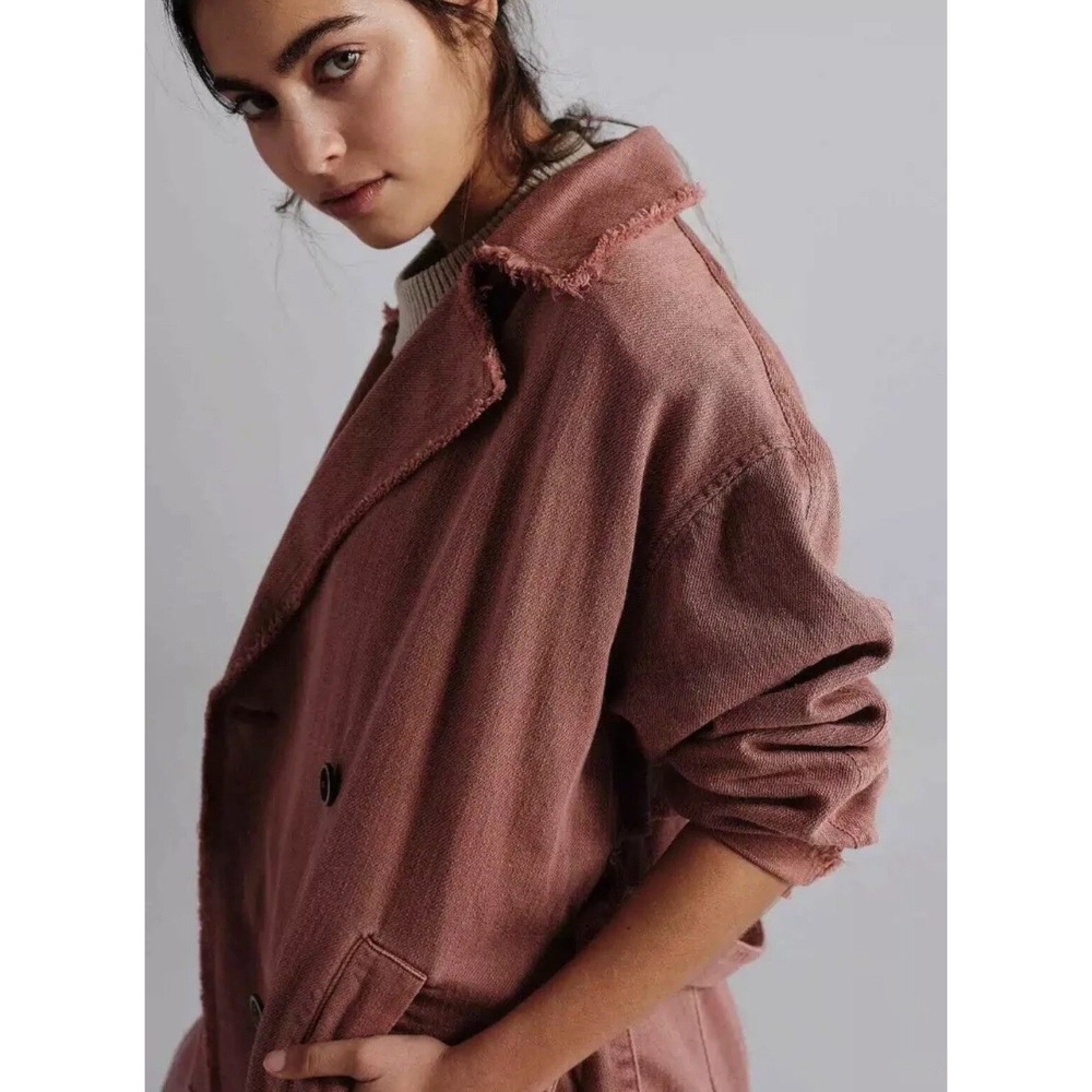 NEW FREE PEOPLE Kelly TRENCH COAT Size M/L Cherry Chai NWT Side Slits Raw Hem - Picture 2 of 5